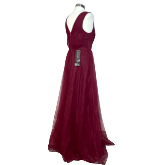 BCBG MAXAZRIA SLEEVELESS WINE TULLE FLORAL LACE APPLIQUÉ FLOOR LENGTH GOWN *NWT* - Picture 7 of 15